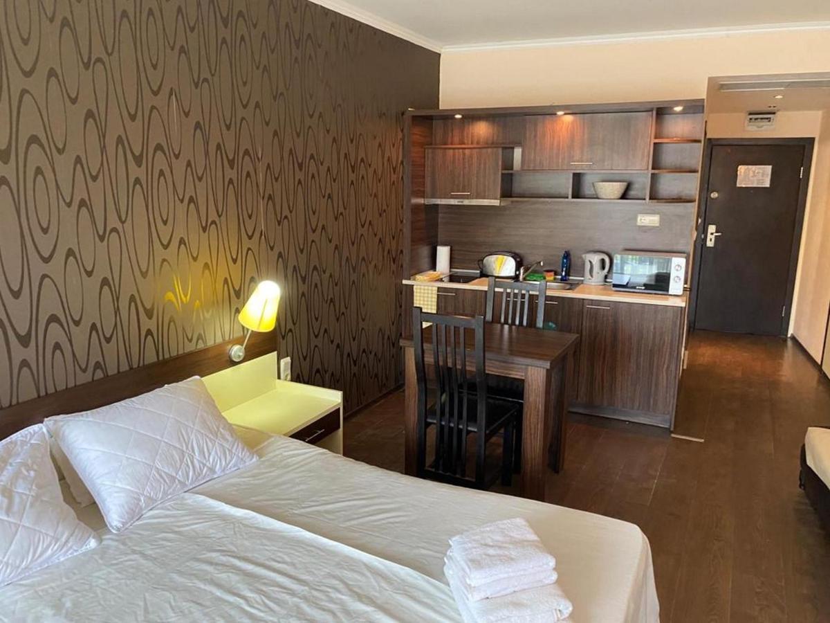 Menada Apartments In Grand Hotel Свети-Влас Экстерьер фото