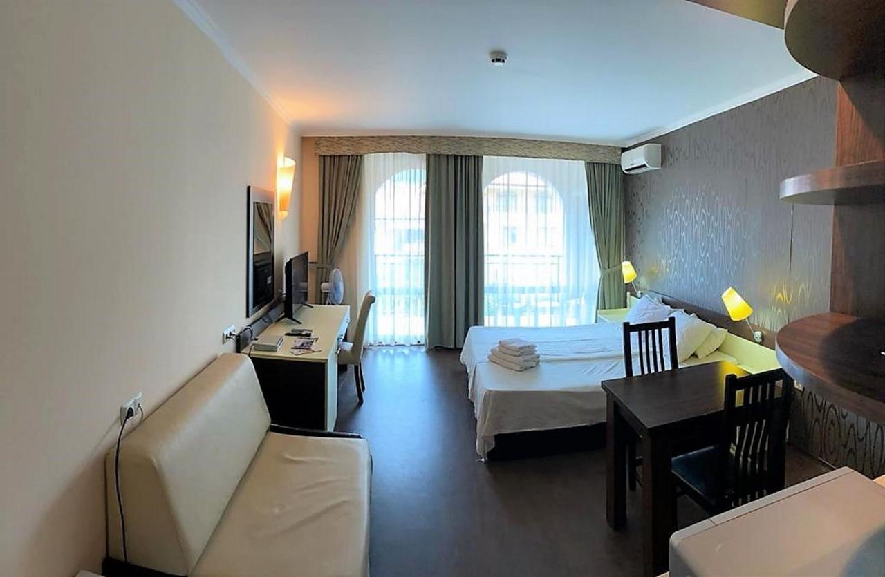 Menada Apartments In Grand Hotel Свети-Влас Экстерьер фото