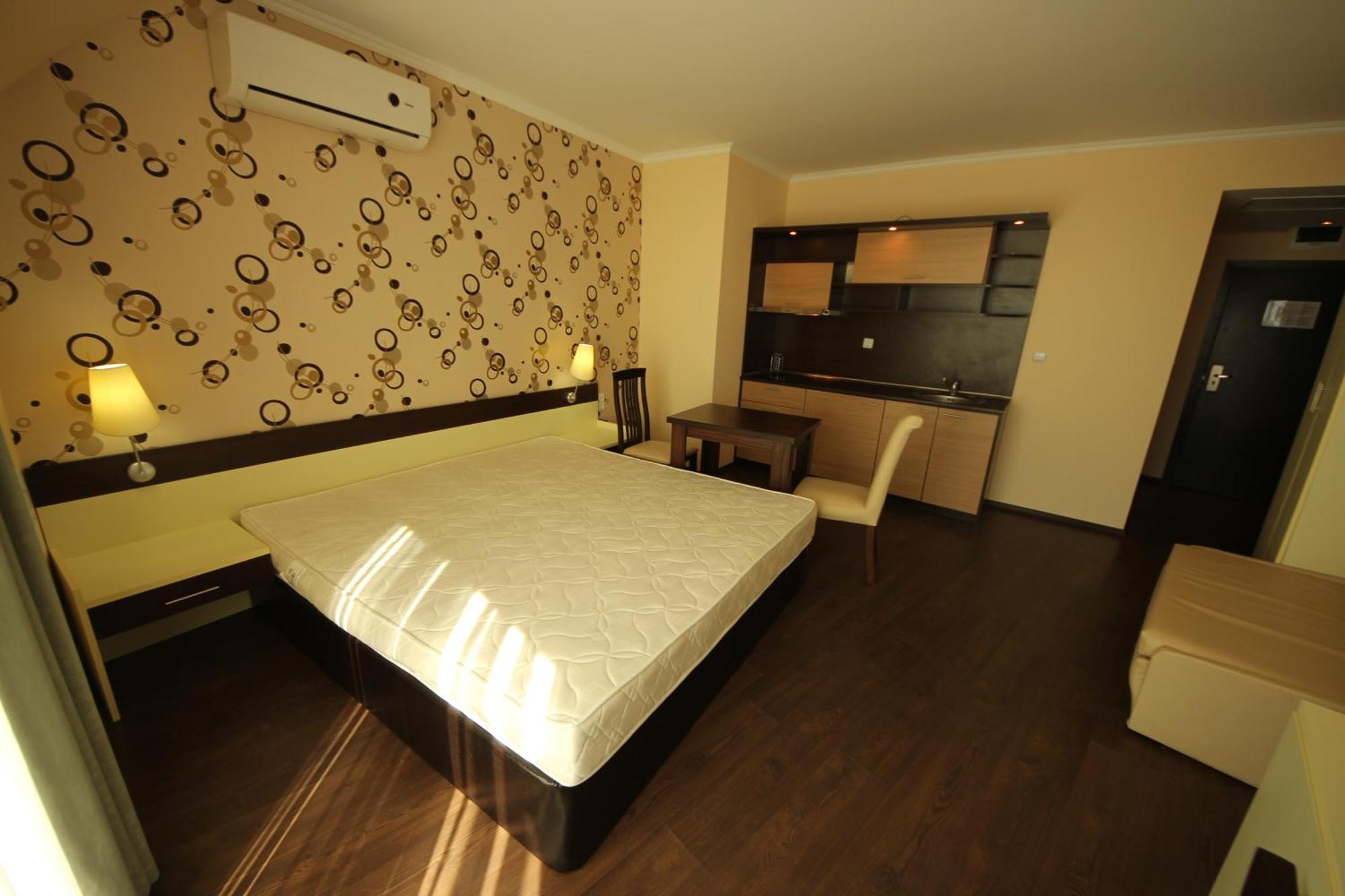 Menada Apartments In Grand Hotel Свети-Влас Номер фото