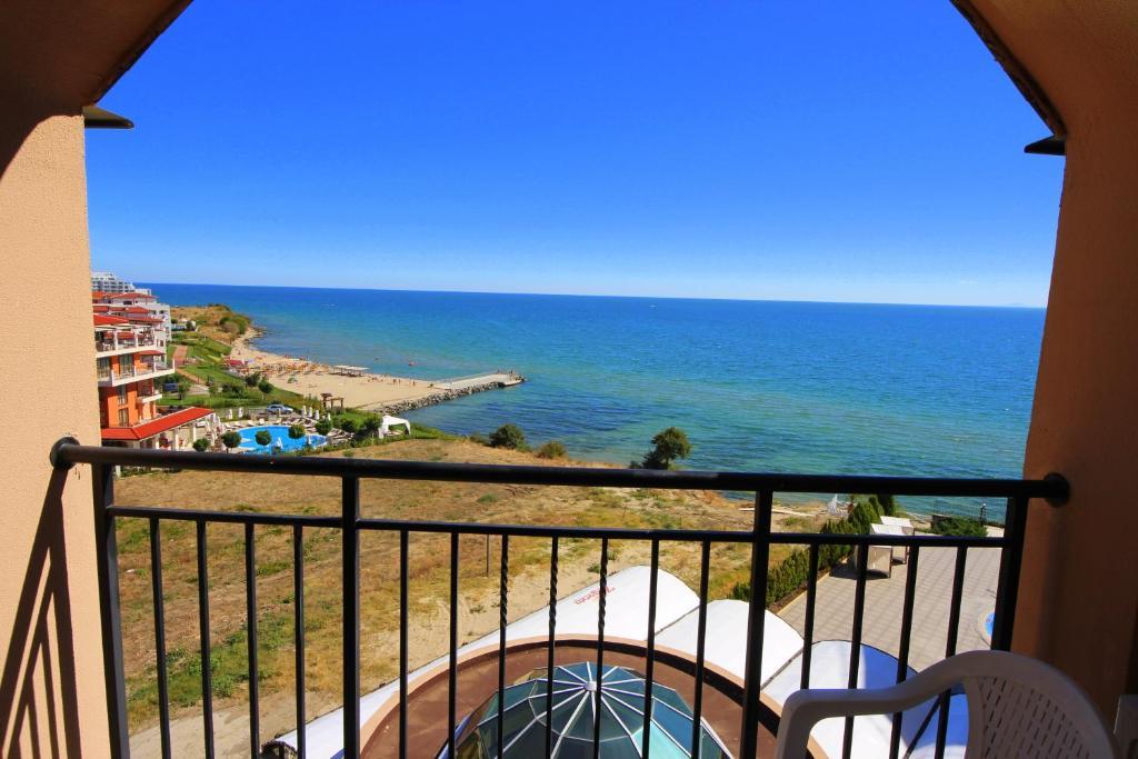 Menada Apartments In Grand Hotel Свети-Влас Номер фото